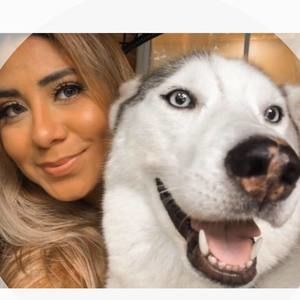 Meet your Posher, Paola